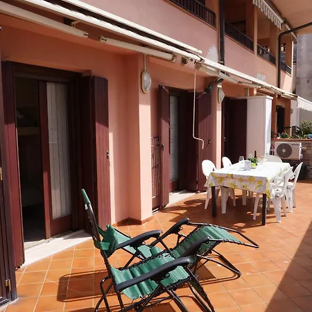 Bigterrace - Ampio Monolocale Con Cameretta E Spaziosissimo Terrazzo Lägenhet Grado